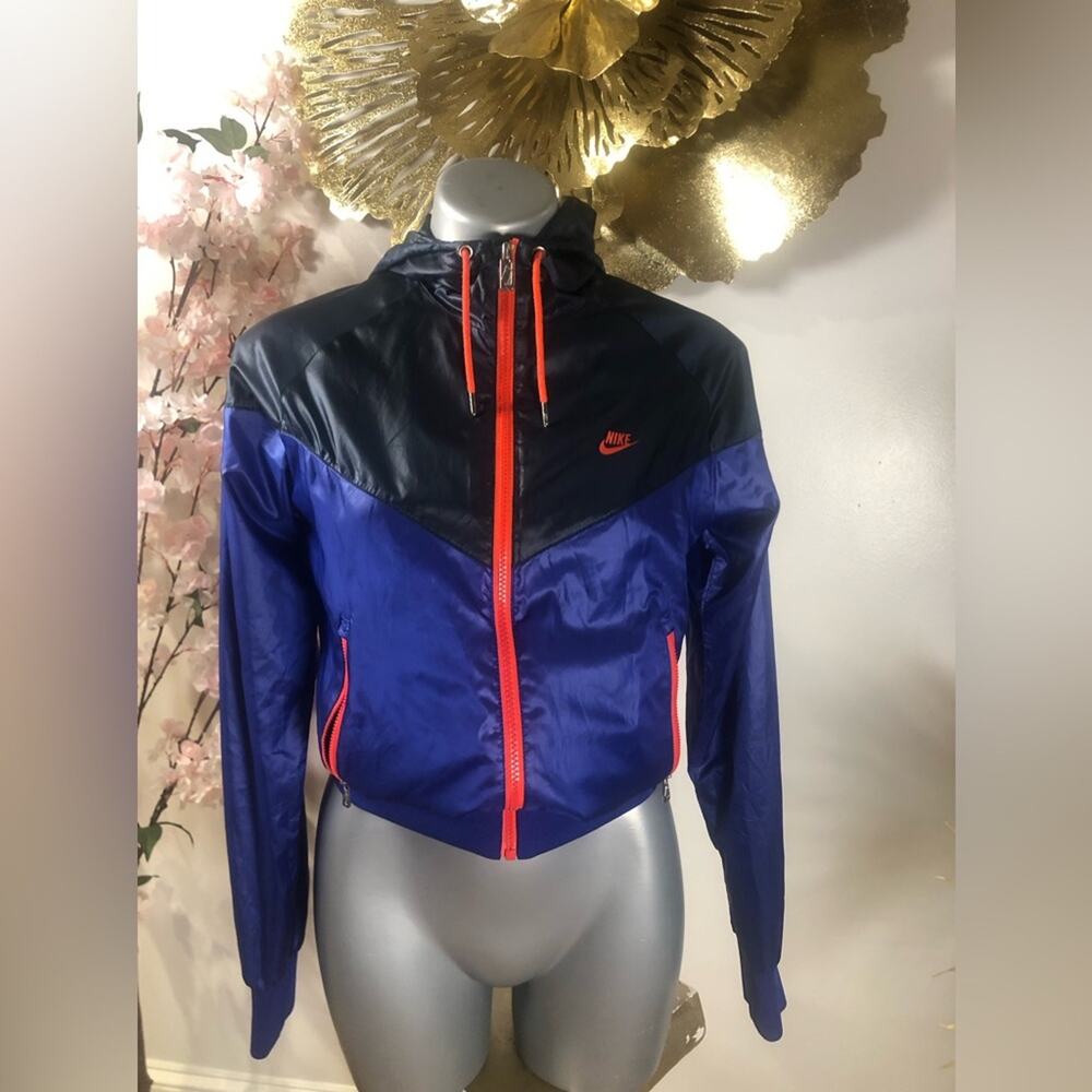 Nike jacket windbreaker